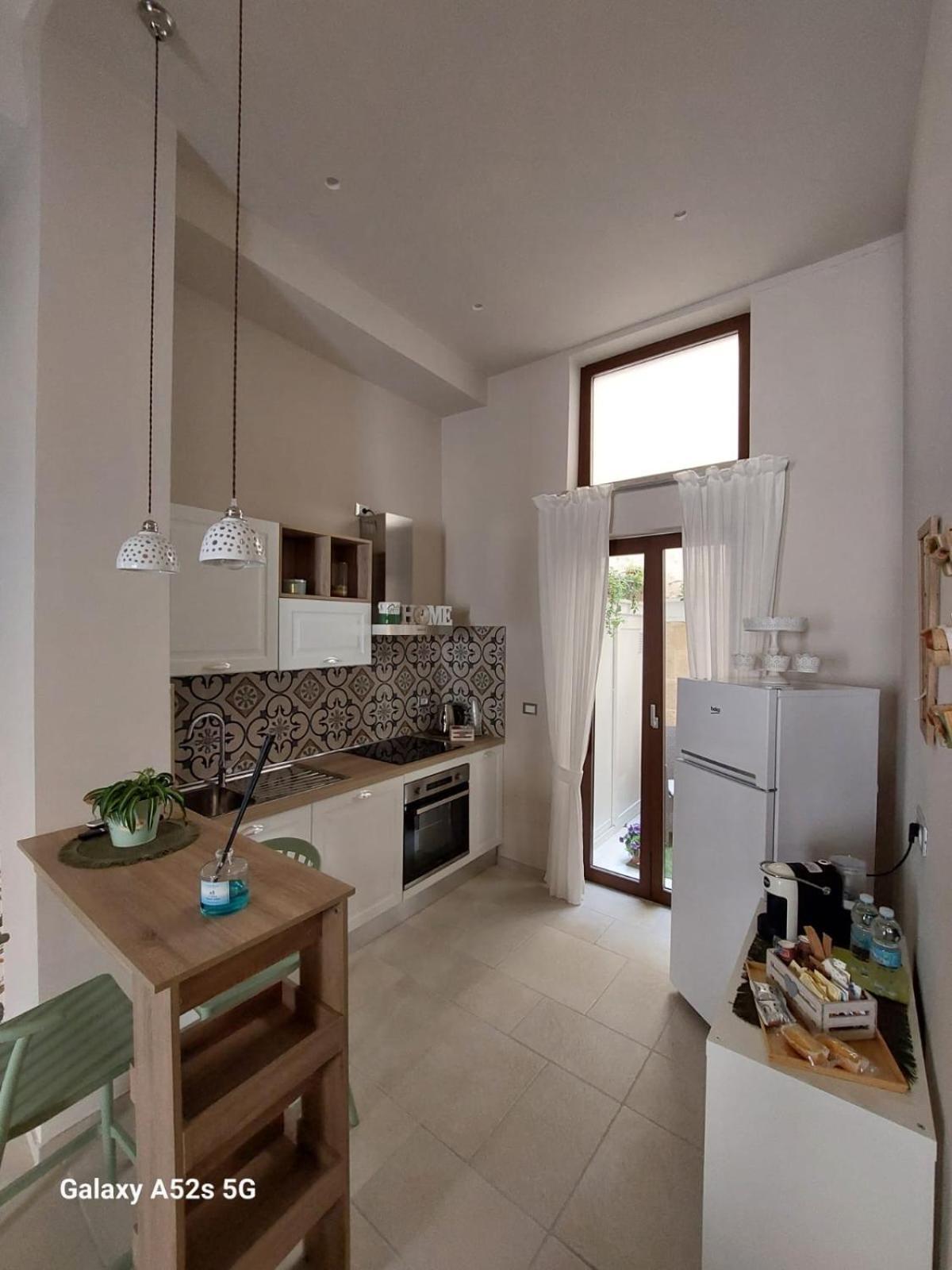 Happynesshouse_Locazione Turistica Apartment Trani Exterior photo
